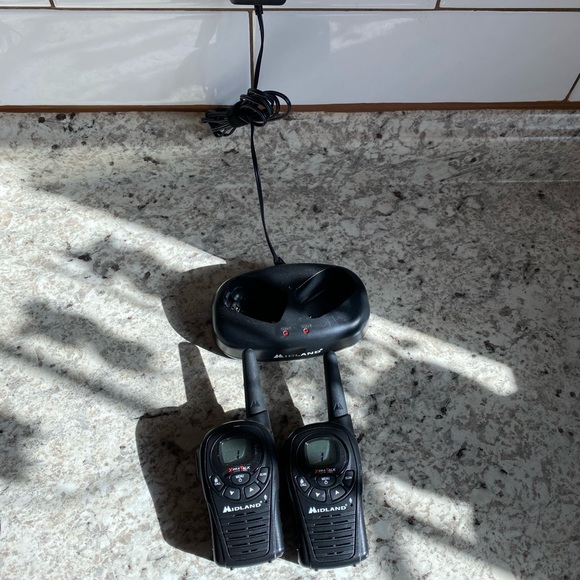 Midland - LXT500VP3, 22 Channel FRS Walkie Talkie’s (Pair Pack) (Black) - Picture 4 of 10